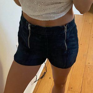Adorable double zipper express jean shorts